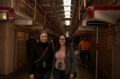 Tour Nocturno de Alcatraz con Muir Woods y Sausali...